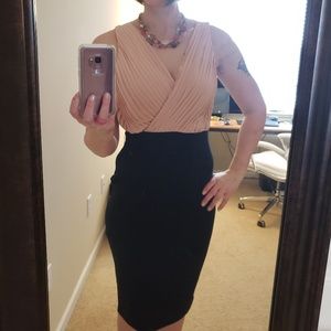 Gorgeous sleeveless dress